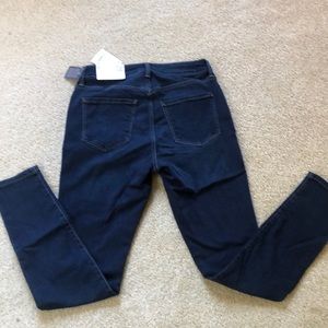NWT a.n.a. mid rise curvy skinny jeans size 4